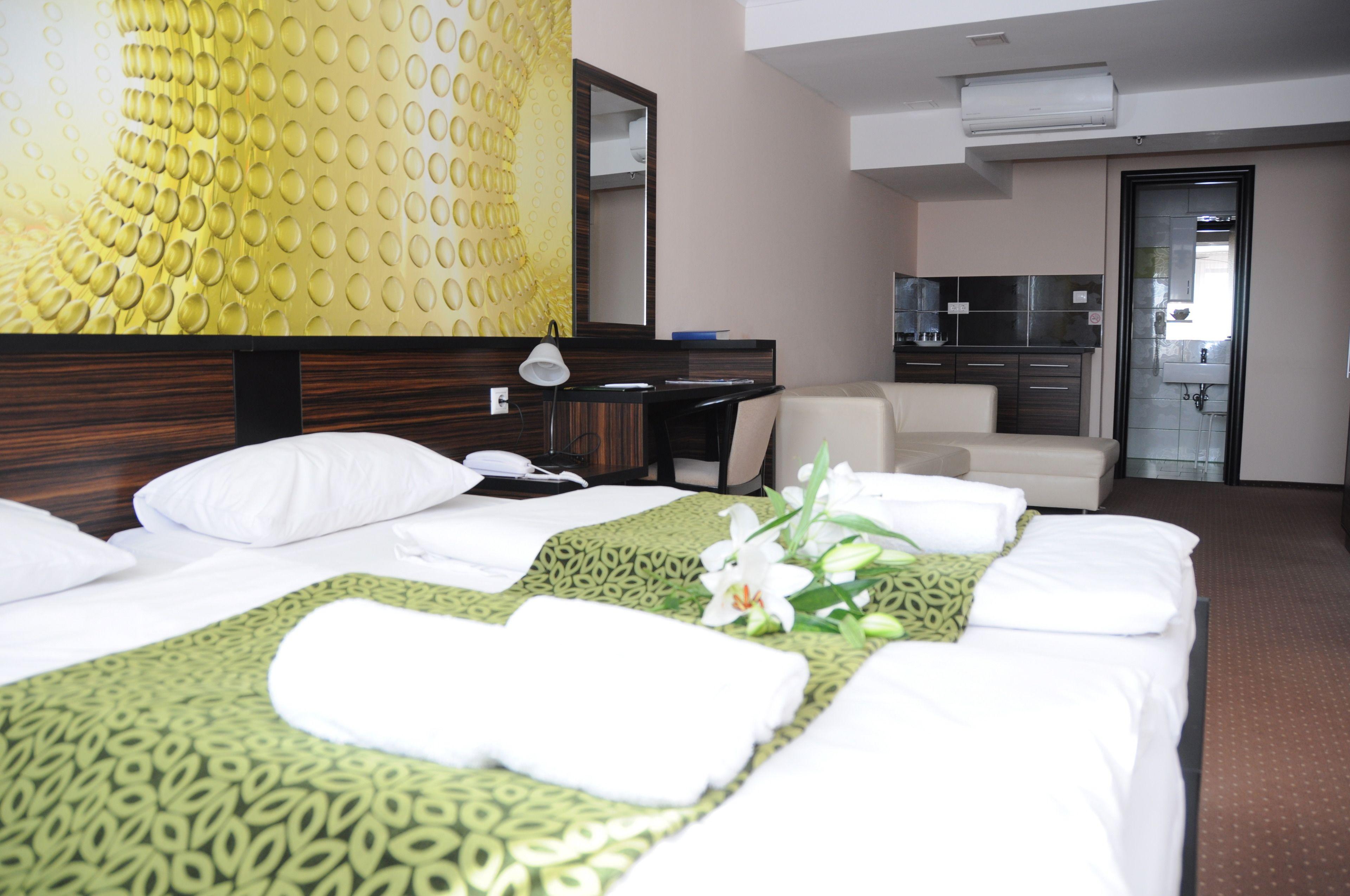 Green Hotel Budapest — Photos 1